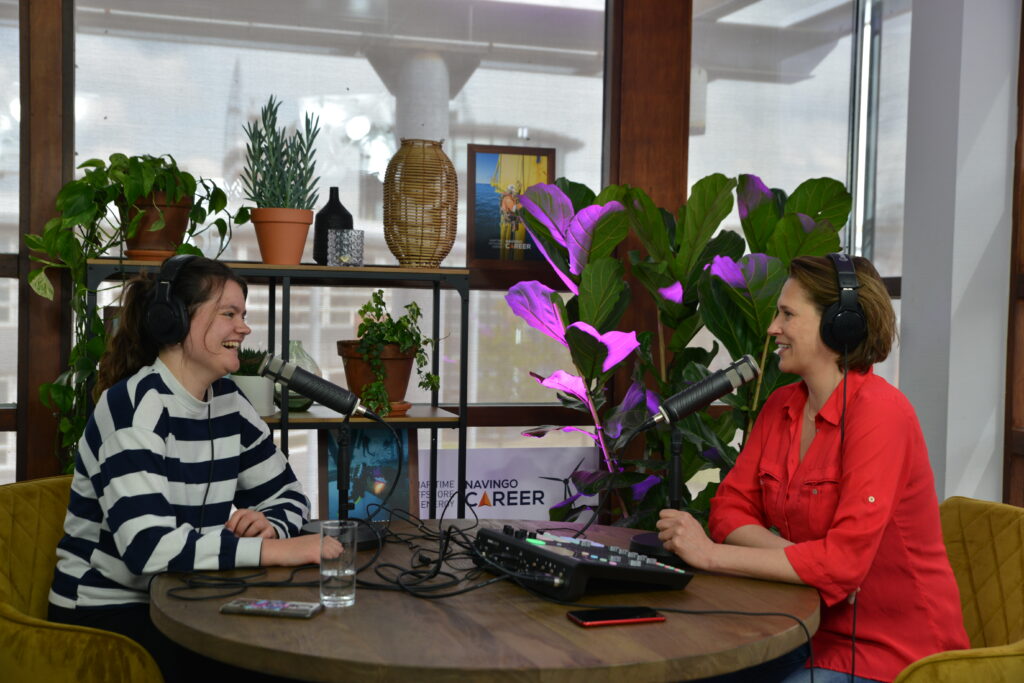 Floor Walterbos en Coco Kossmann tijdens #02 - Drijvende Toekomst. 