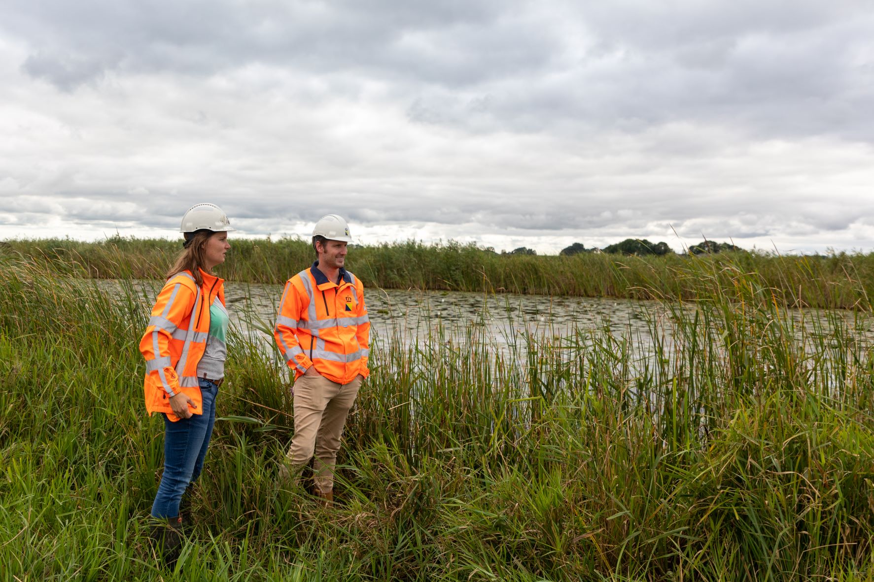 Heleen Broier en Bas Bakker, ecologen bij Boskalis.